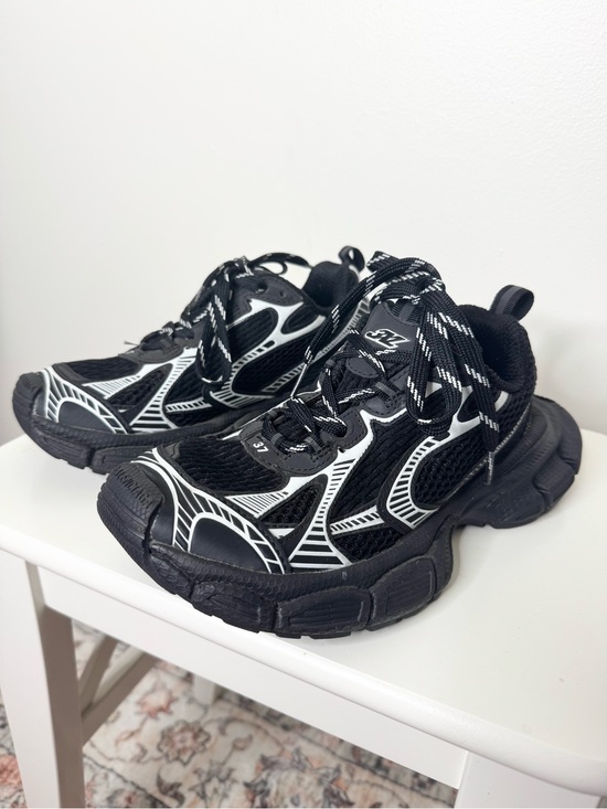 Balenciaga Shoes - Balenciaga 3XL Sneaker Black/White Size 37 Unisex